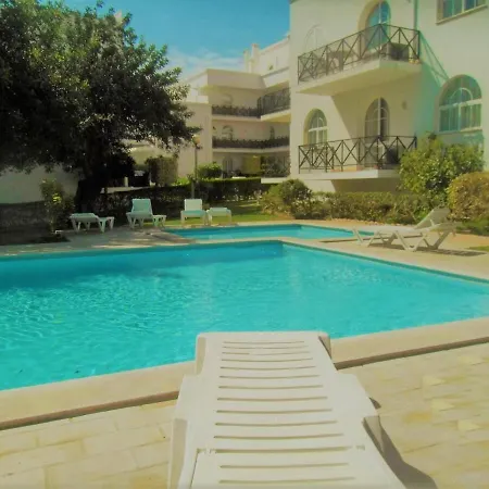 Cantinho Azul - Garden T1 By The Pool